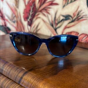 Persol ‘00s Blue Tortoise Shell Cat Eye Sunglasses